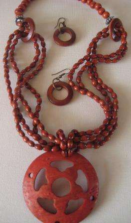 WOODEN ETHNIC **CINNABAR**  NECKLACE  SET