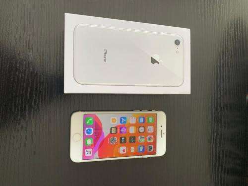 Apple iPhone 8