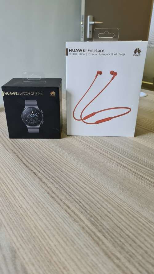 Huawei Watch GT 2 Pro and Freelace Earphones