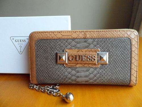 STUNNING BRAND NEW GUESS WALLET!!!!