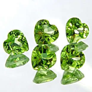 NATURAL APPLE GREEN PERIDOT - HEART FACET
