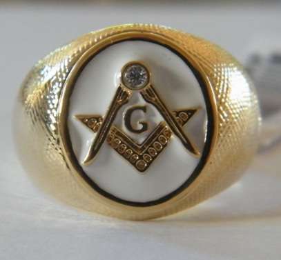 MASONIC FREEMASON RING  SIZE 13