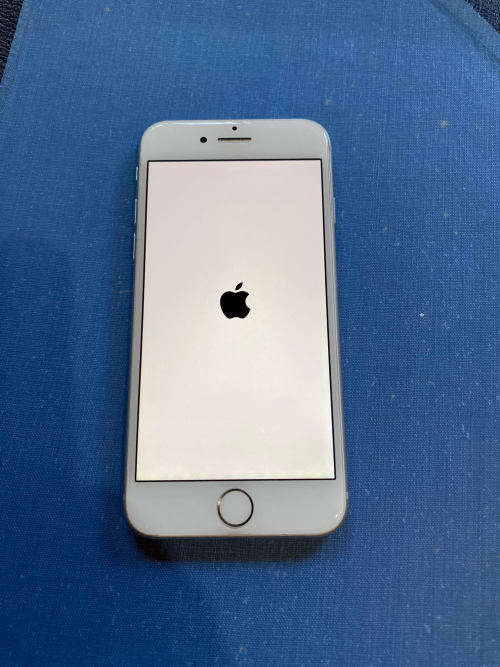 Apple Iphone 8 64G White