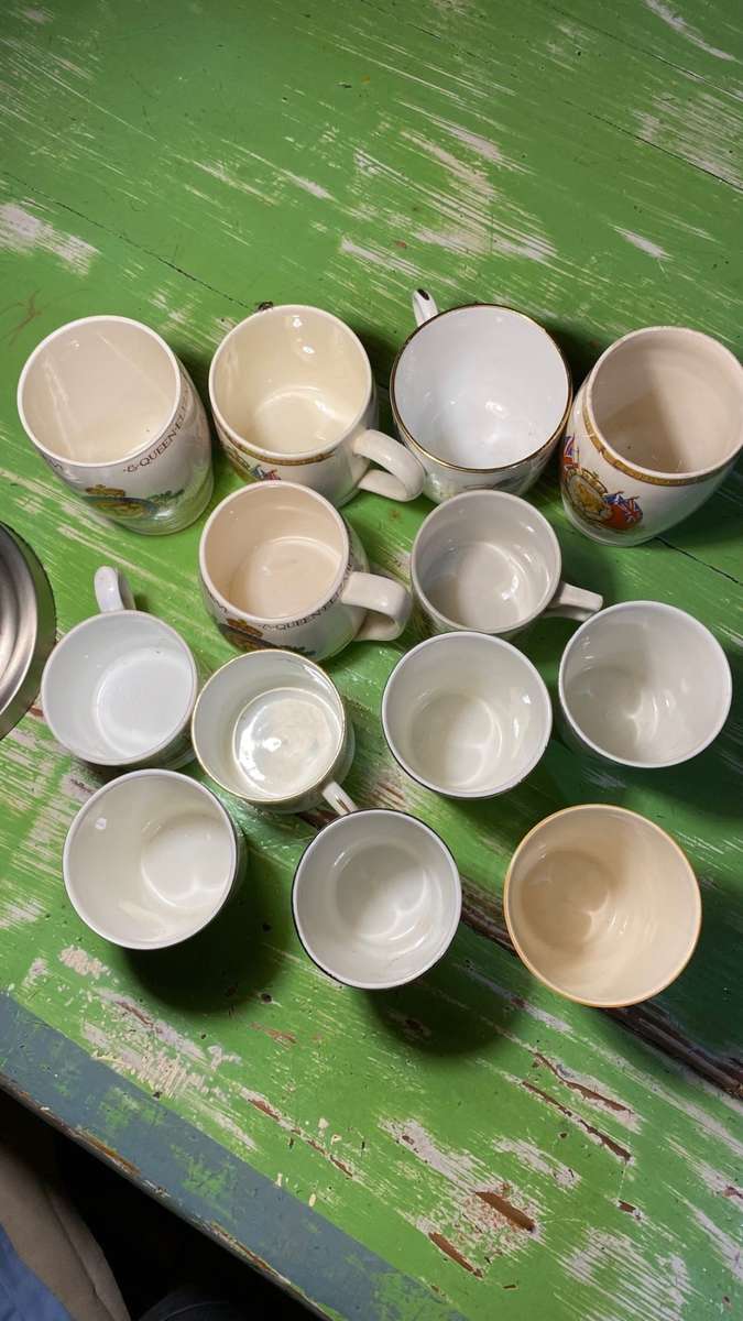Thirteen Collectable Commemorative Mugs - All for one bid
