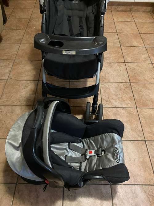 Graco Bravo Mirage Plus Baby Stroller and Car Seat