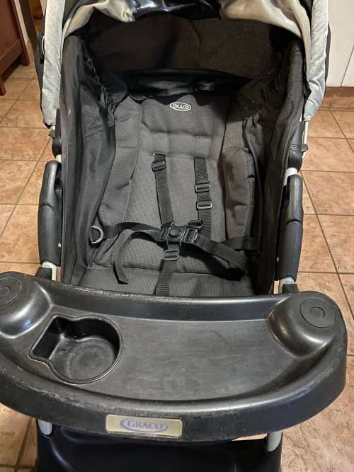 Graco Bravo Mirage Plus Baby Stroller and Car Seat