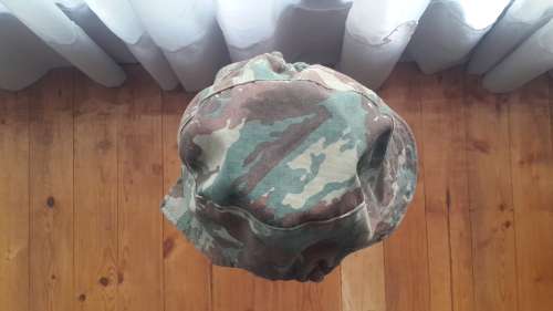 32 Battalion kiko/swallow-tail cap.