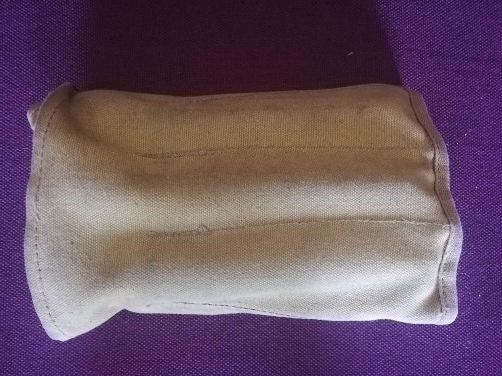 20mm cannon cleaning kit. Possibly Rhodesian. No overseas postage.