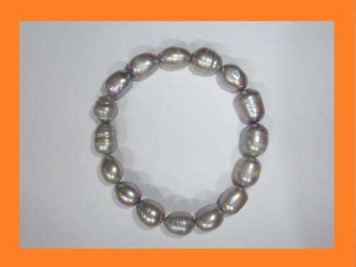 Freshwater Pearl in Gray Stretch Bracelet