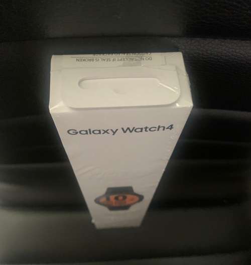 Samsung Galaxy 4 44mm smart watch black. Brand new sealed.