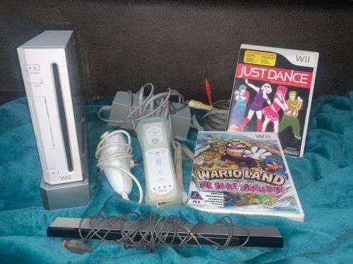 Wii Console complete with Games in perfect  condition
