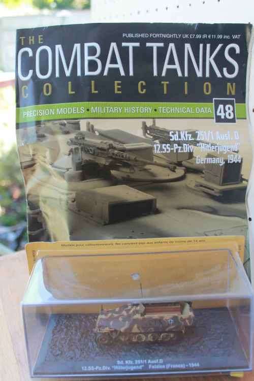 DeAGOSTINI - COMBAT TANKS COLLECTION Number 48 Tank and Magazine