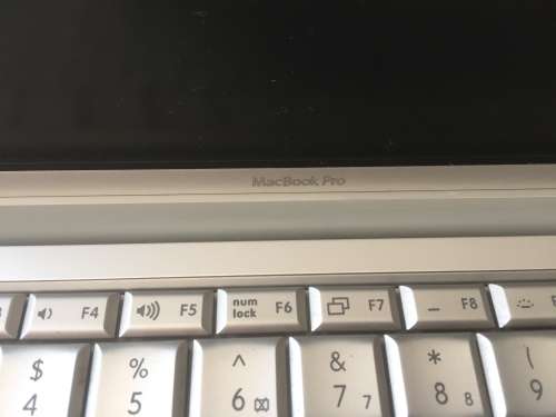 Apple Macbook Pro 17inch