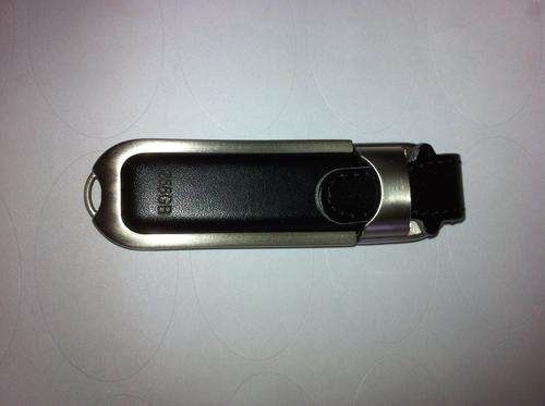 256 GB FLASH DRIVE