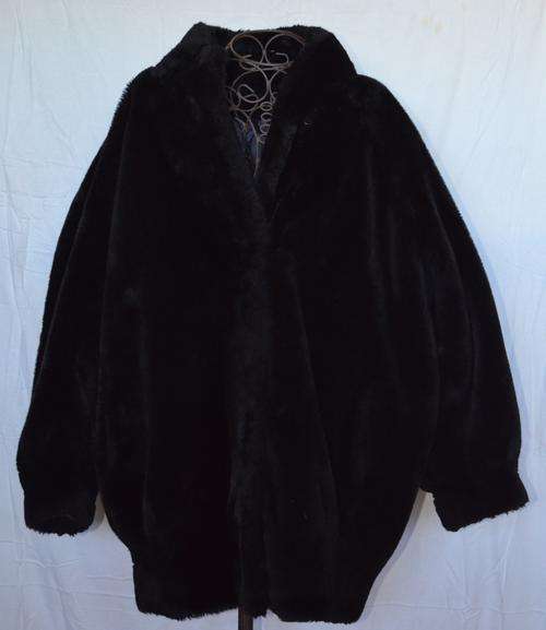 Ladies Black Faux Fur Jacket Size XL