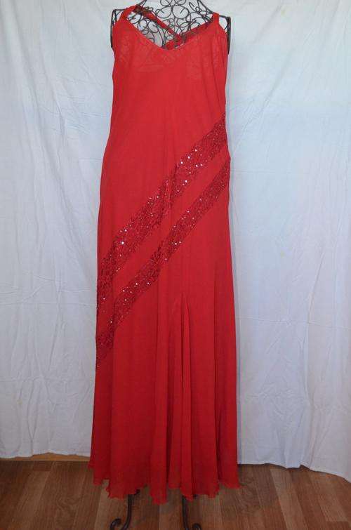 Red 3/4 Lenght Dress (Size L-XL)