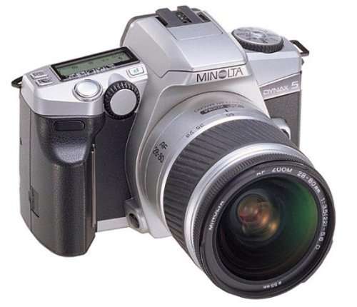 Minolta Dynax 5 Film Camera & 28-80mm f3.5-5.6 AF Lens & Carry Bag!