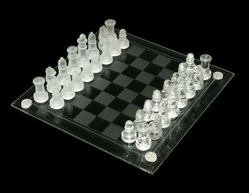 GLASS CHESS GAME