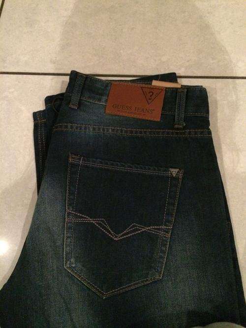 GUESS JEAN W36