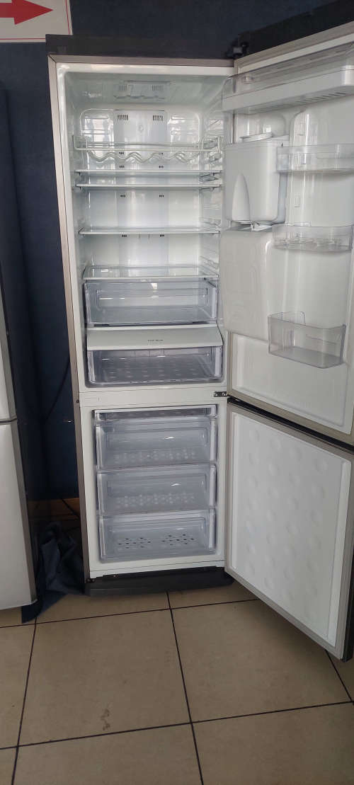 SAMSUNG FRIDGE
