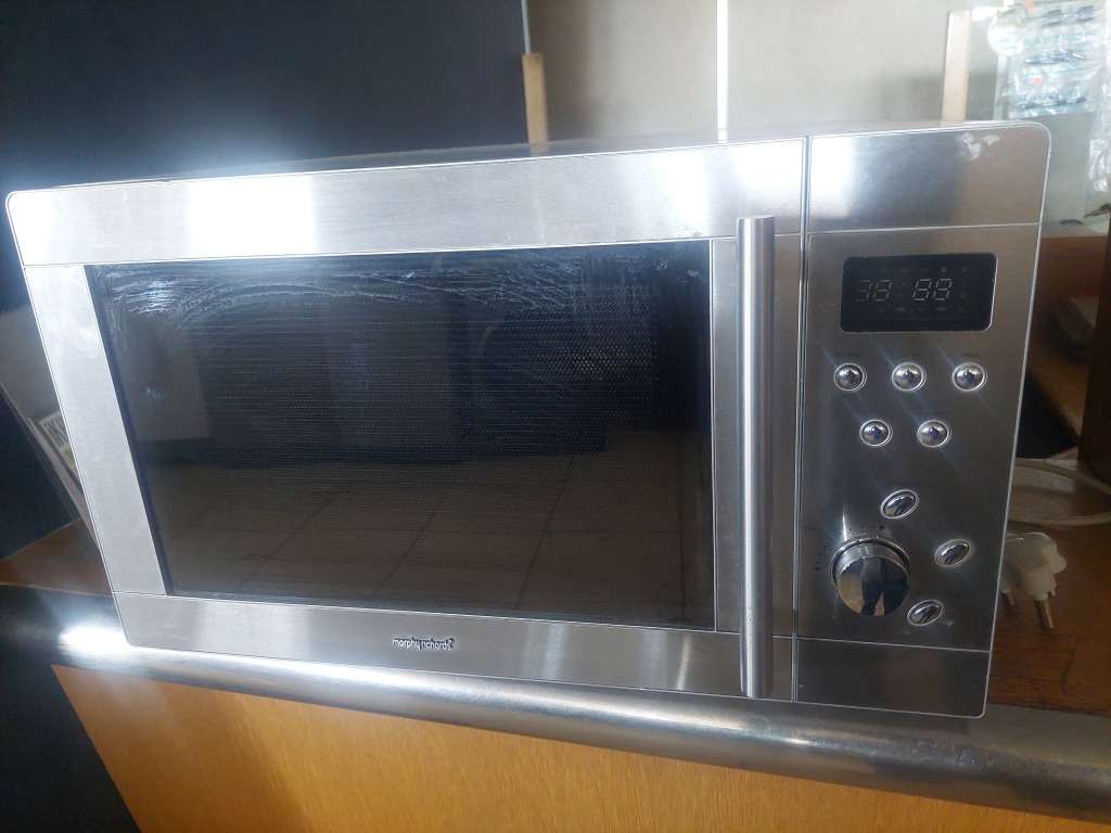 Mophy richards microwave oven