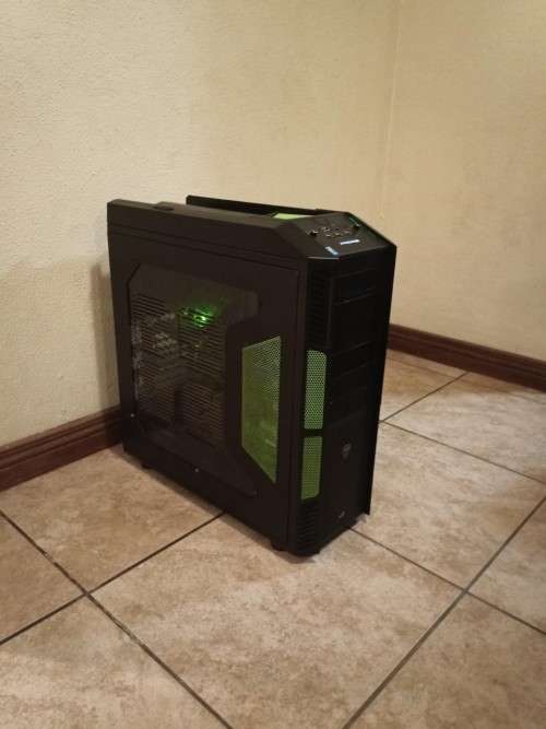Mega Gaming Rig Intel 8-Core 16-Threads, 16GB RAM, 3TB HDD, 4GB GDDR5 Graphics. Water-Cooled