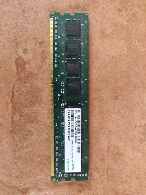 *Like New* Apacer 8GB PC3 12800 CL11  Desktop RAM