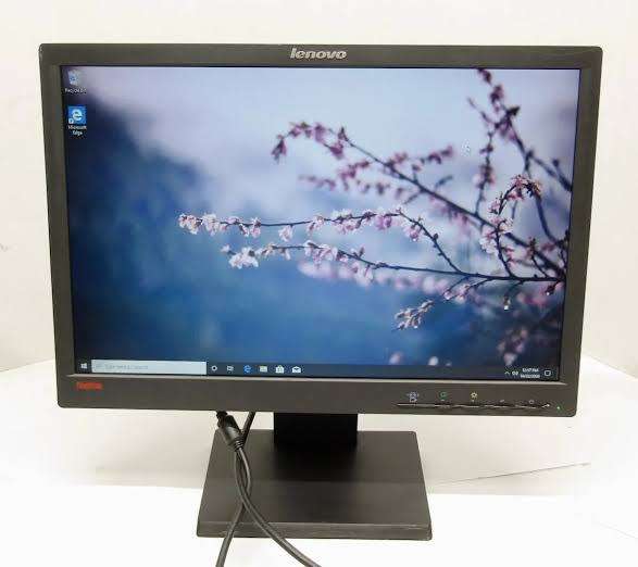 Lenovo ThinkVision 19 inch Wide LED Monitor LT1952pwd
