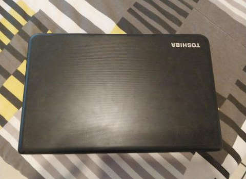 #FREE DELIVERY# BACK TO SCHOOL GIVEAWAY TOSHIBA LAPTOP