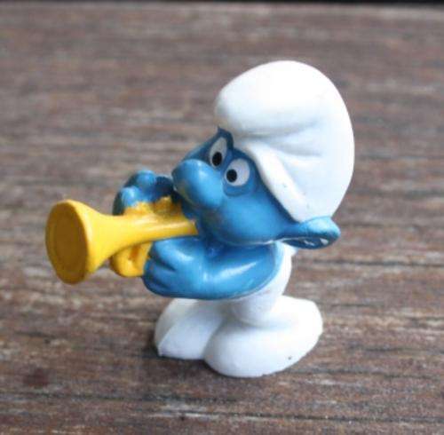 Trumpeter Smurf 20072 Bully