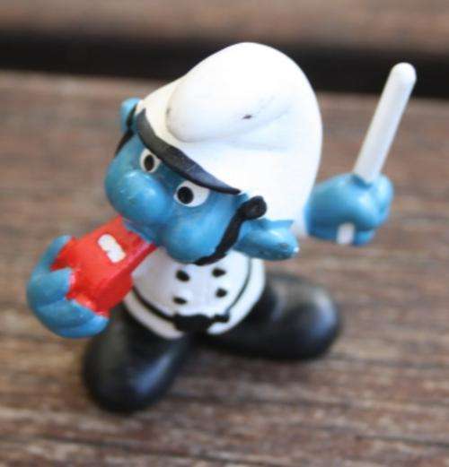 Policeman Smurf 20123