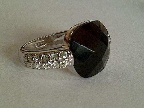 Stylish Woman's Onyx Ring ***R1*** Starting