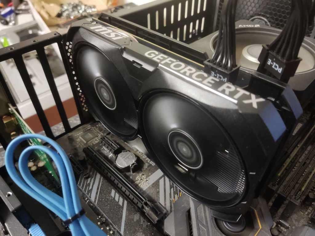 RTX 4060 8GB - MSI Ventus