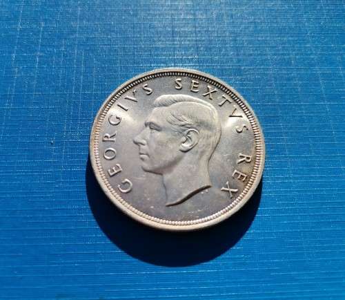 MINT STATE 1950 SILVER CROWN / 5 SHILLINGS. SCARCE IN THIS CONDITION.