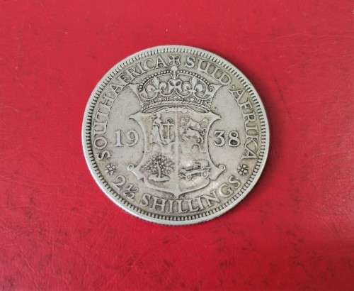 1938 SA UNION  SILVER HALF CROWN - SCARCER DATE.