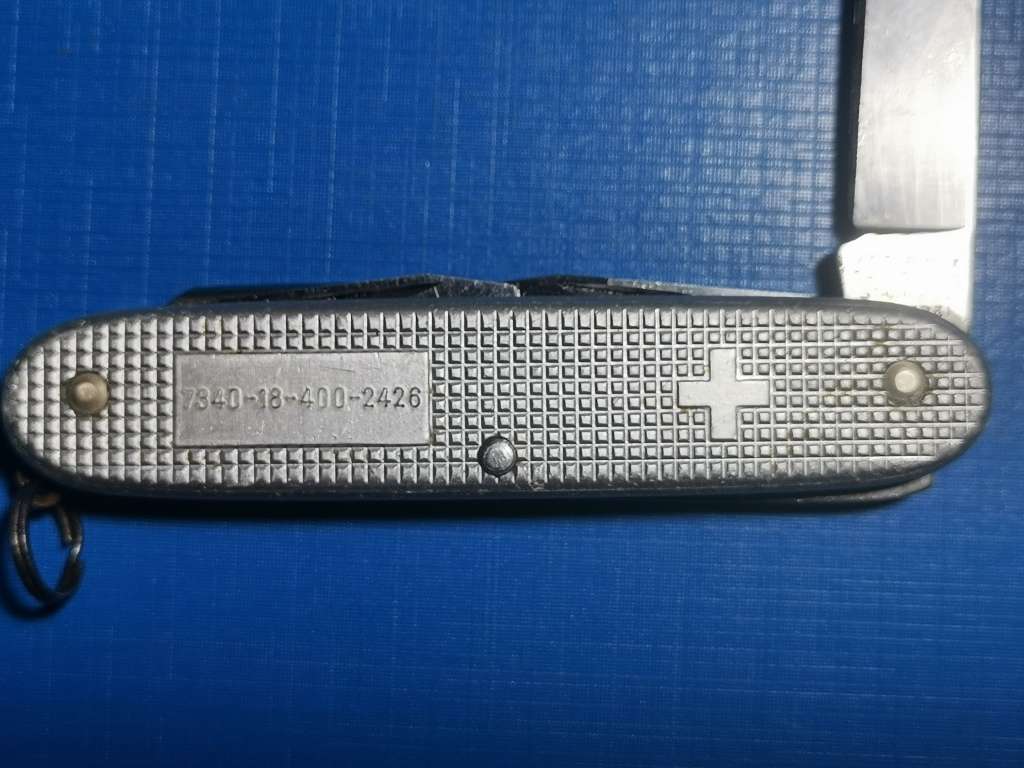SAW / SADF ISSUE SILVER ALOX VICTORINOX POCKET KNIFE WITH NATO NUMBER
