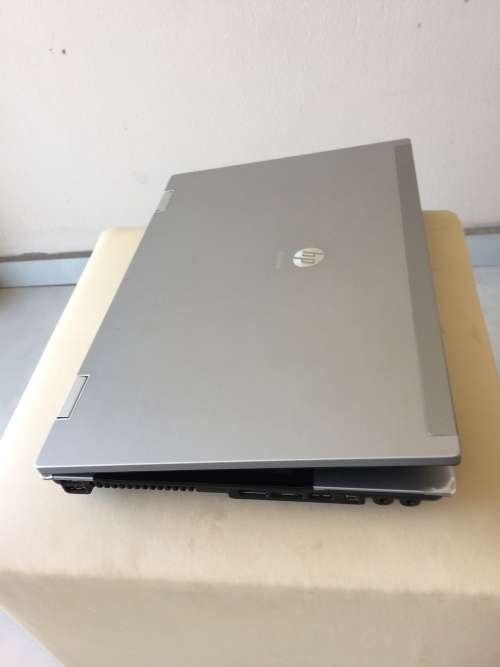 Clean Silver hp EliteBook 8540p i7 - M620 Laptop (i7 Dual Core) NVIDIA® NVS 5100M Win 10 Pro