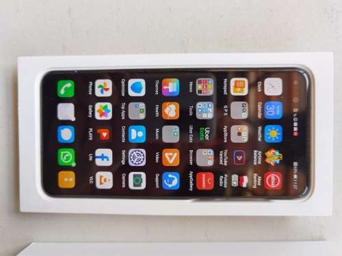 HUAWEI P40 5G - BOXED - NEW CONDITION