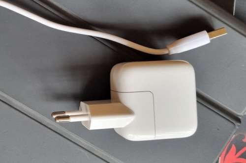 APPLE iPAD PRO 64GB - 10.5` - LIKE NEW