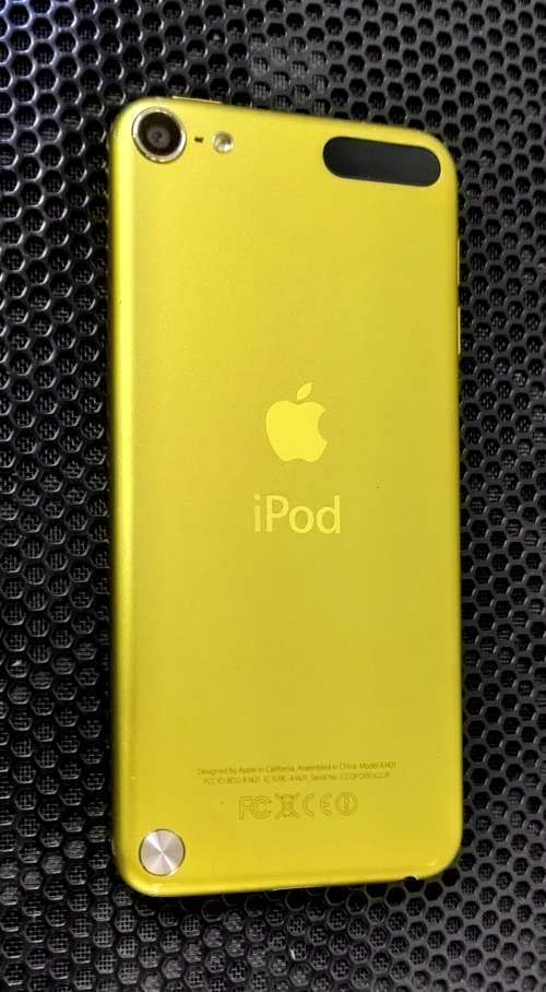 iPOD TOUCH 5TH GEN NEW CONDITION