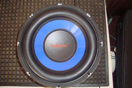 SAKYNO Model ss-350 Max rms 350 Watt 4 ohms x2 combo 10 inch
