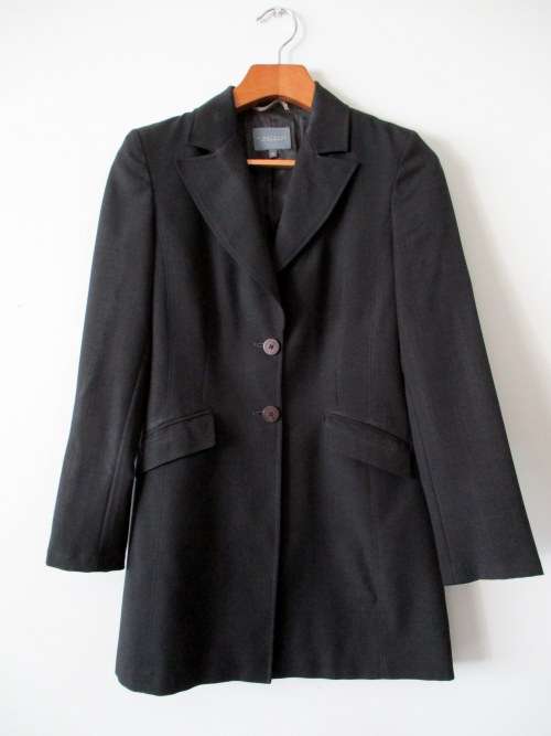 BARGAIN!!! FINNIGANS Charcoal & Fawn Jackets Size 32