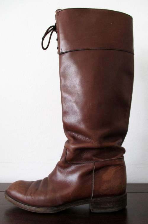 BALLY GENUINE LEATHER KNEE HIGH BOOTS Size 6 WELL WORN