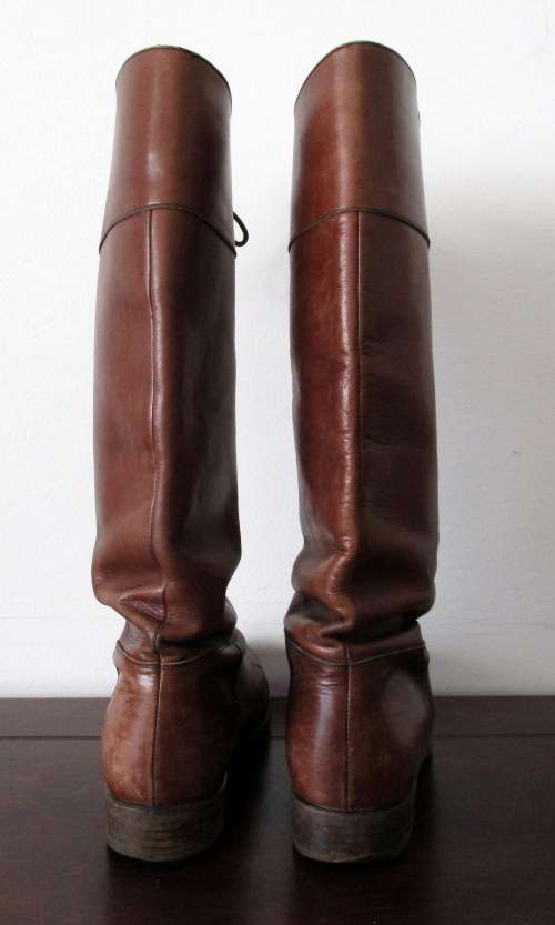 BALLY GENUINE LEATHER KNEE HIGH BOOTS Size 6 WELL WORN