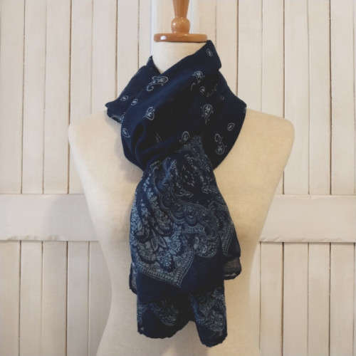NAVY PAISLEY PRINT SCARF