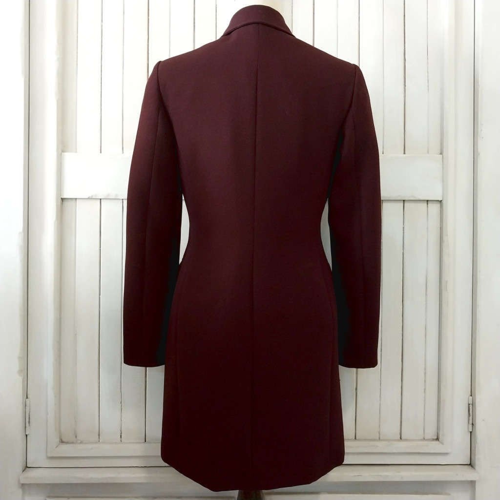 ELEGANT BURGUNDY STRUCTURED/FITTED LONGER LENGTH BLAZER JACKET