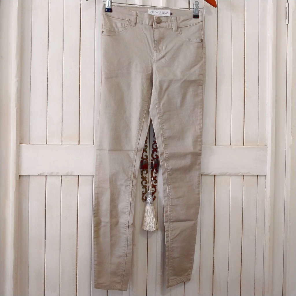 FOSCHINI NEWS DENIM LOW-RISE SUPER SKINNY STRETCH JEANS - KHAKI