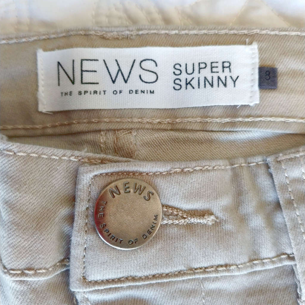 FOSCHINI NEWS DENIM LOW-RISE SUPER SKINNY STRETCH JEANS - KHAKI