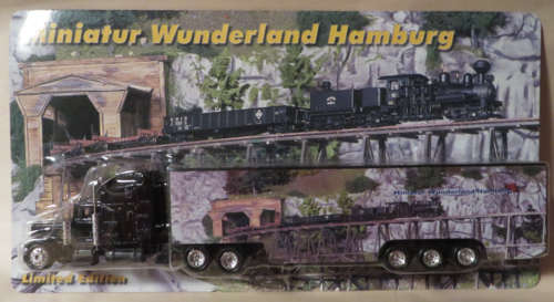 "Miniature Wunderland" Peterbuilt Horse & Trailer in HO Scale
