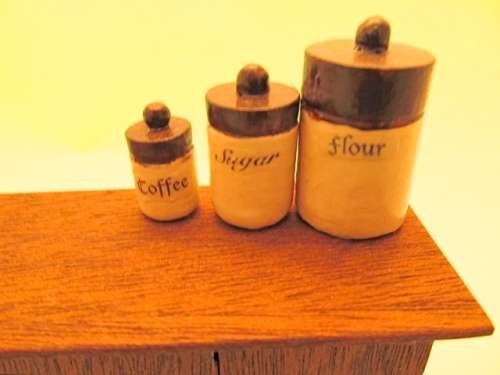 Dollhouse Miniature 1:12" Tudor style food storage cupboard - stunnimg